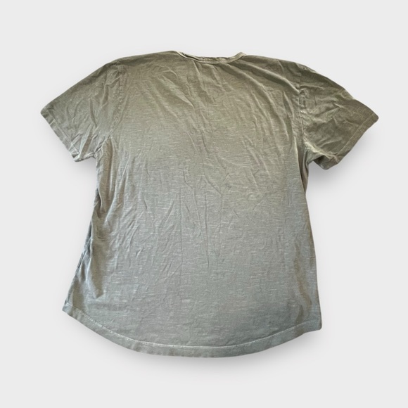 Buck Mason Curved Hem Tee Large in a Grey Venice Wash - Picture 4 of 4